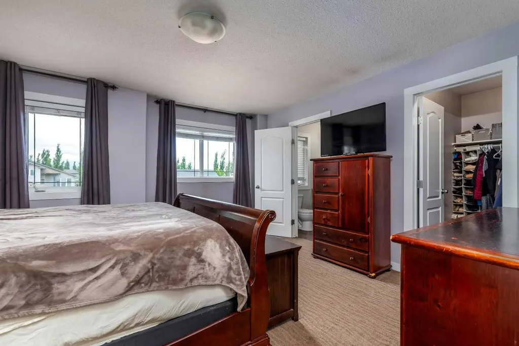 6901 39 Street Lloydminster AB T9V 2Z4