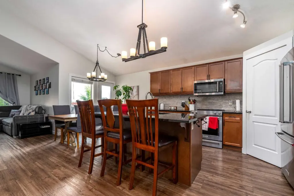 6901 39 Street Lloydminster AB T9V 2Z4