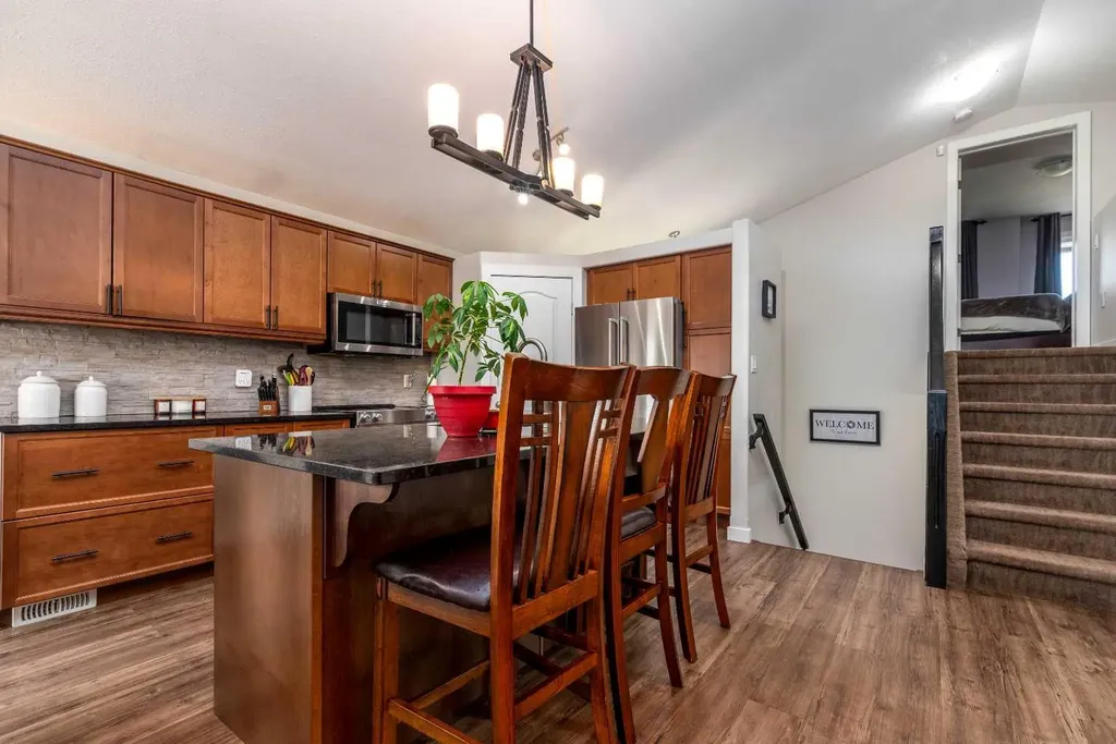 6901 39 Street Lloydminster AB T9V 2Z4