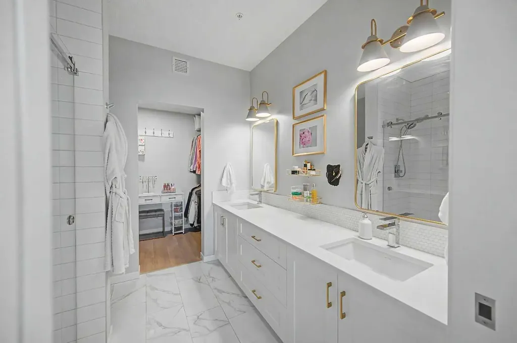 40 Carrington Plaza NW Calgary AB T3P 1X7