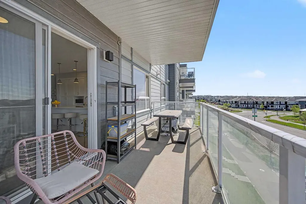 40 Carrington Plaza NW Calgary AB T3P 1X7