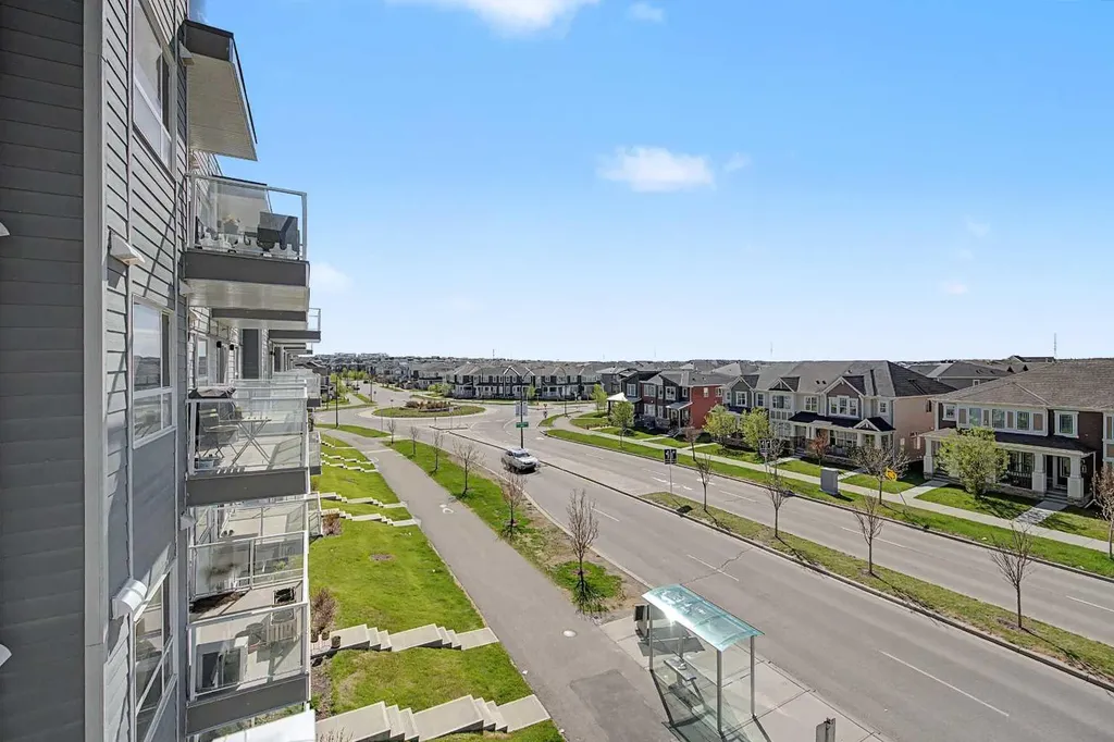 40 Carrington Plaza NW Calgary AB T3P 1X7