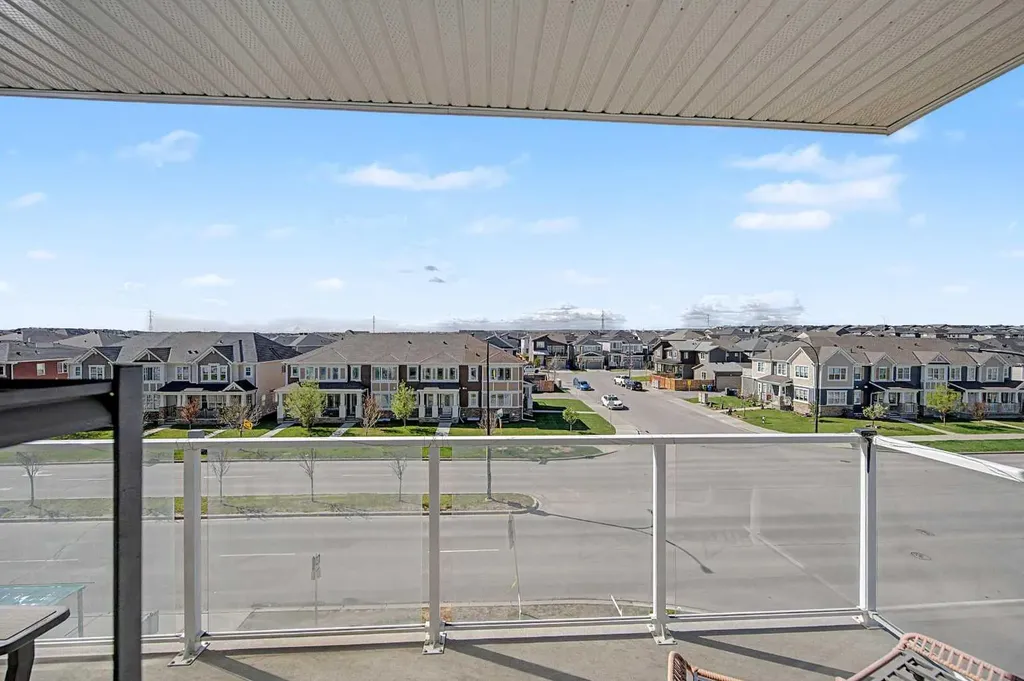 40 Carrington Plaza NW Calgary AB T3P 1X7
