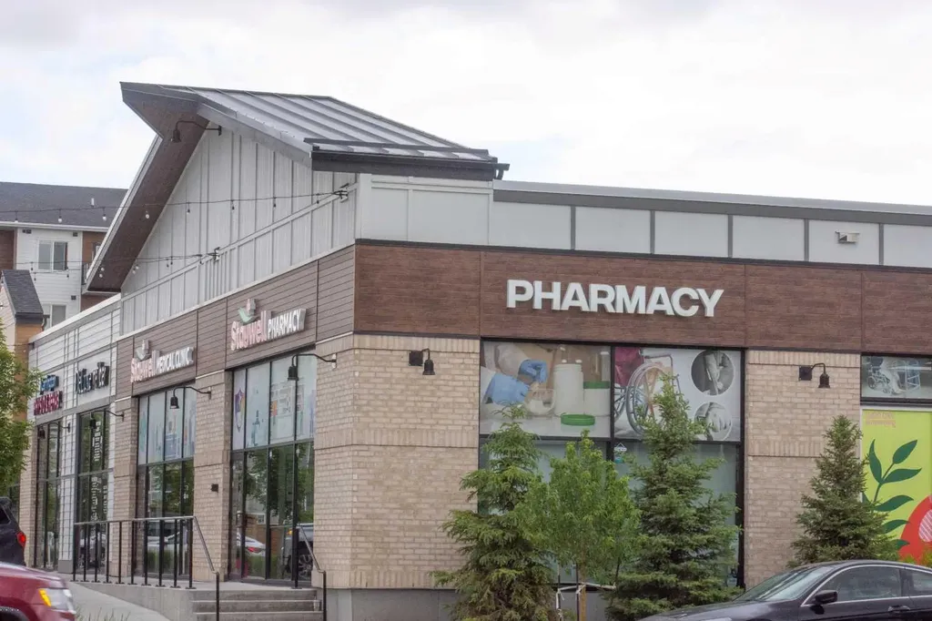 40 Carrington Plaza NW Calgary AB T3P 1X7