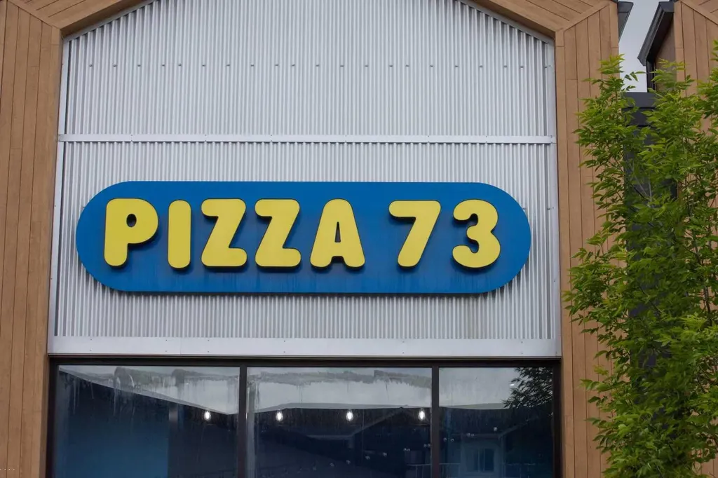 40 Carrington Plaza NW Calgary AB T3P 1X7
