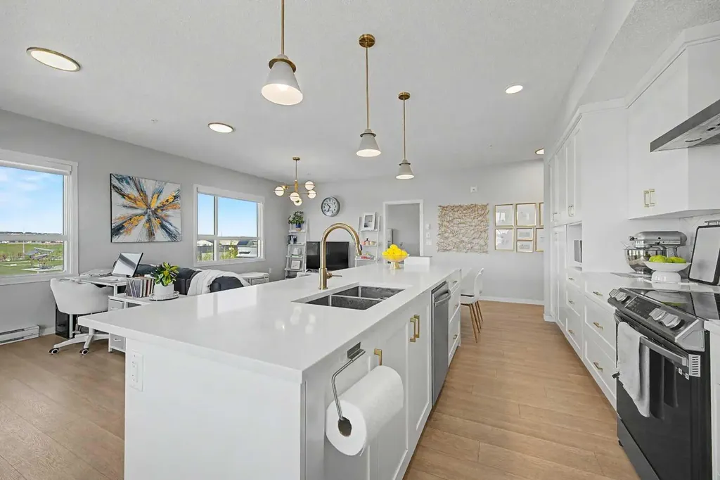 40 Carrington Plaza NW Calgary AB T3P 1X7