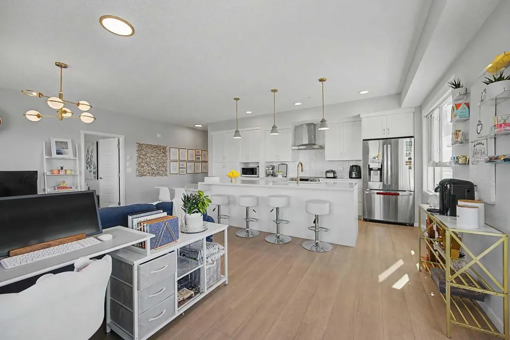 40 Carrington Plaza NW Calgary AB T3P 1X7
