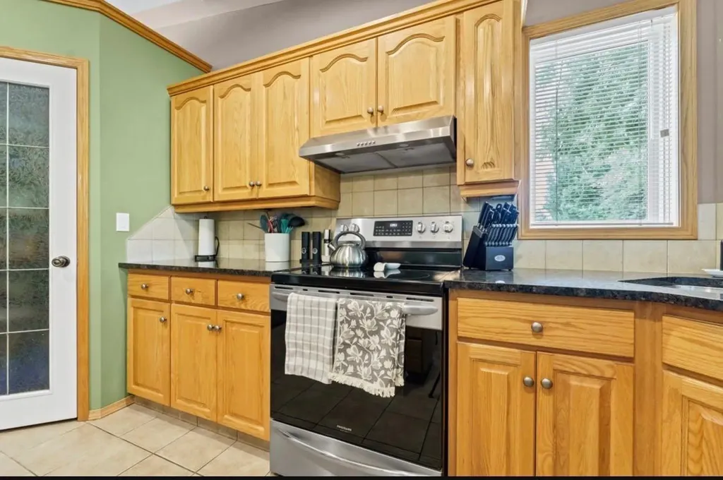 94 Perry Crescent NE Medicine Hat AB T1C1Y2