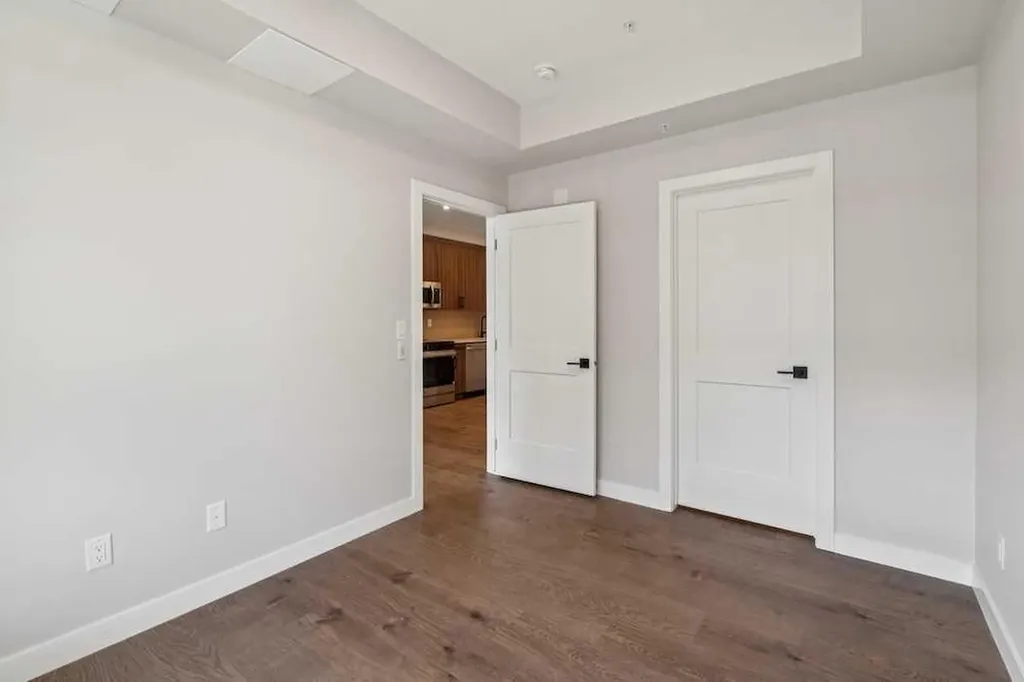 14910 1 Street NW Calgary AB T2c 3G3