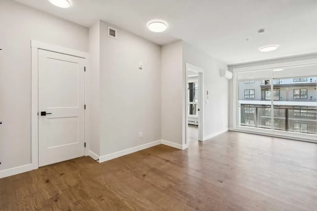 14910 1 Street NW Calgary AB T2c 3G3