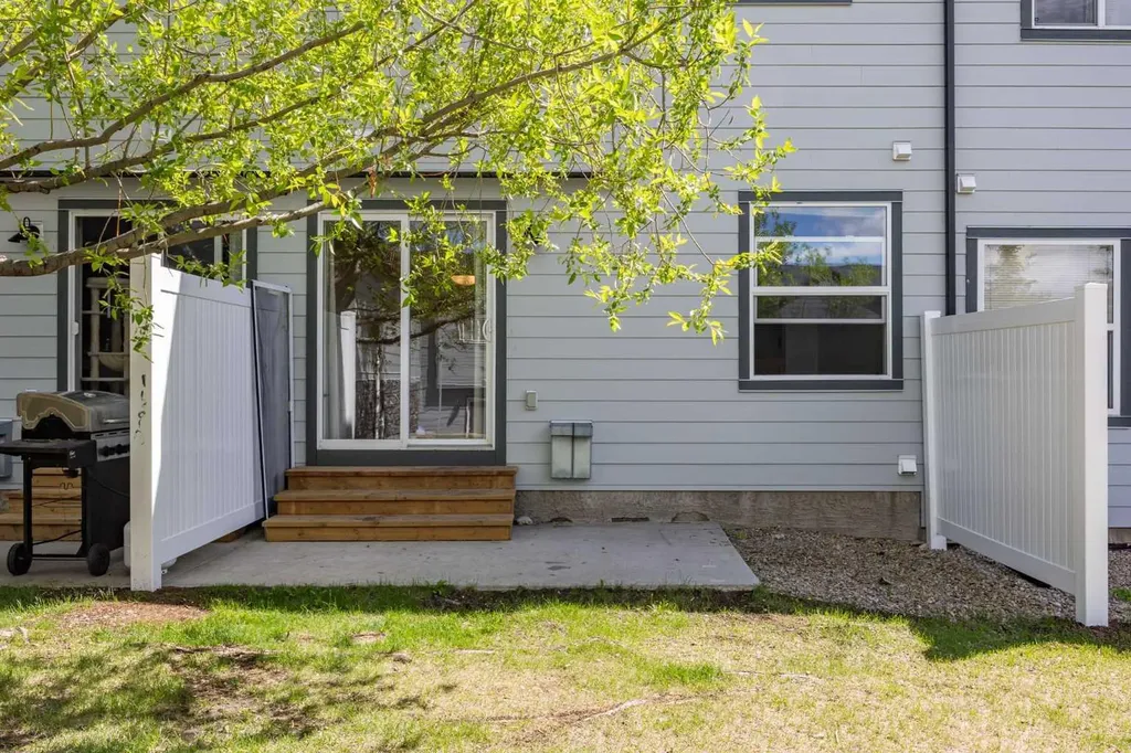 27 Panatella Villas NW Calgary AB T3K 0G7