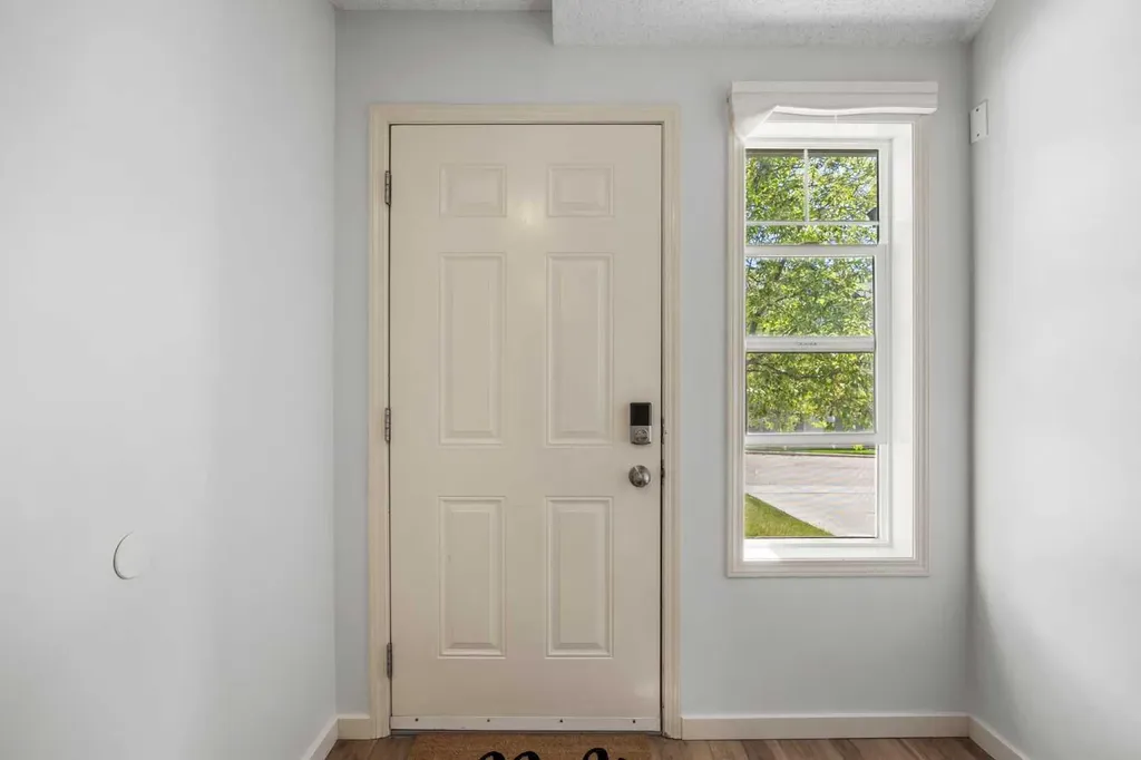 27 Panatella Villas NW Calgary AB T3K 0G7