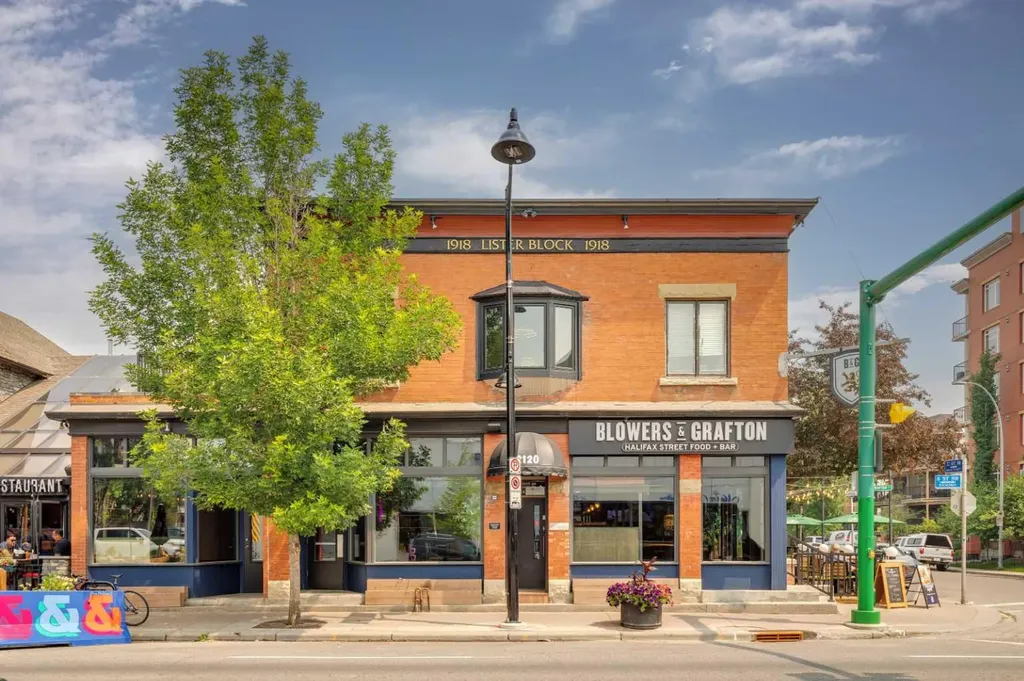 317 19 Avenue SW Calgary AB T2S 0E1