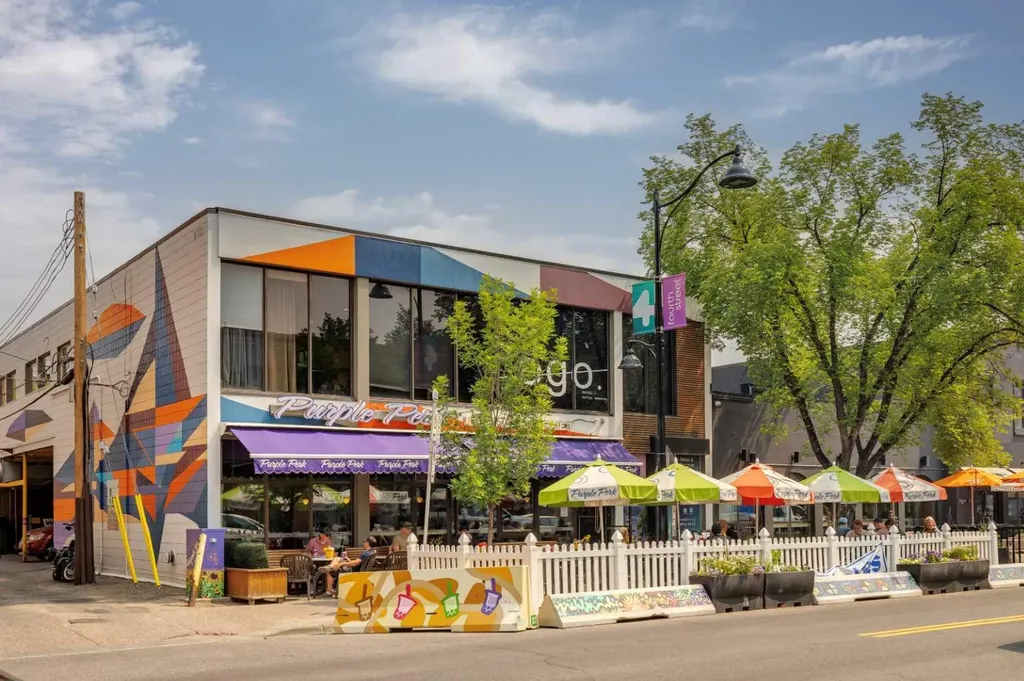 317 19 Avenue SW Calgary AB T2S 0E1