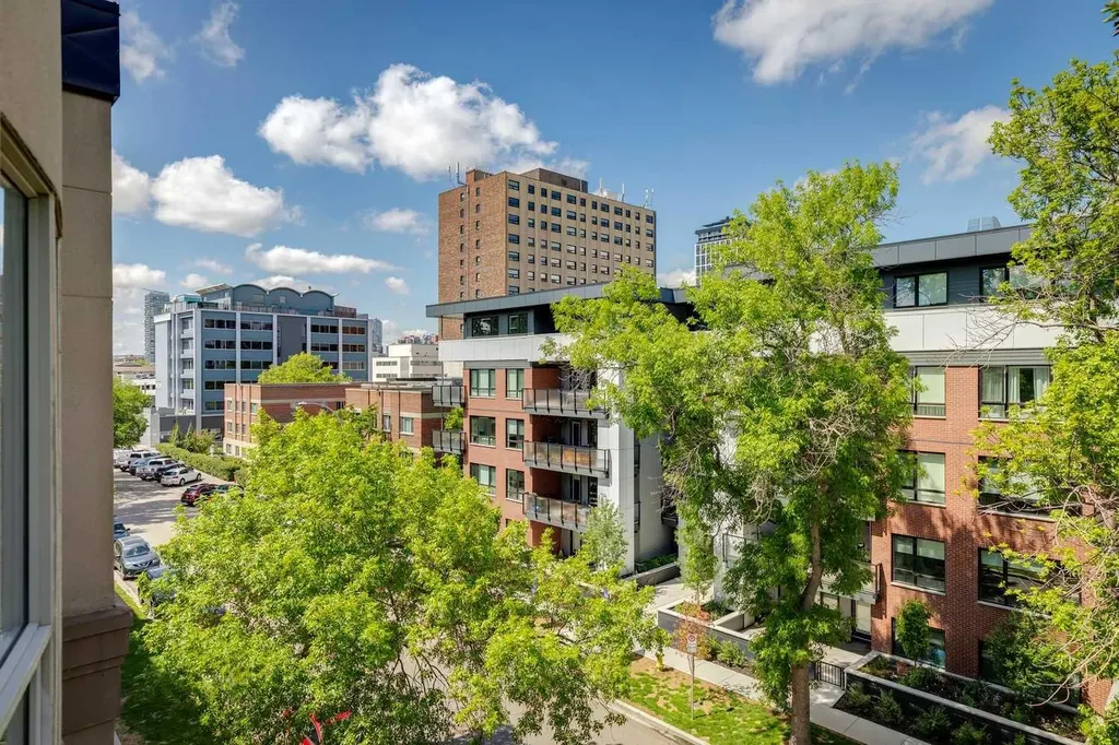 317 19 Avenue SW Calgary AB T2S 0E1
