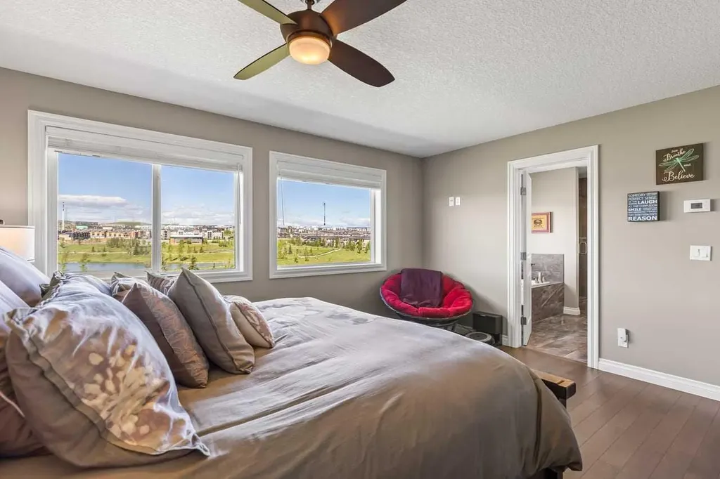 65 Sage Meadows Green NW Calgary AB T3P 0X4