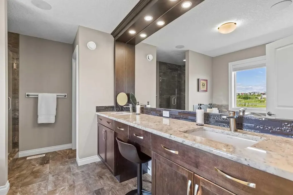 65 Sage Meadows Green NW Calgary AB T3P 0X4