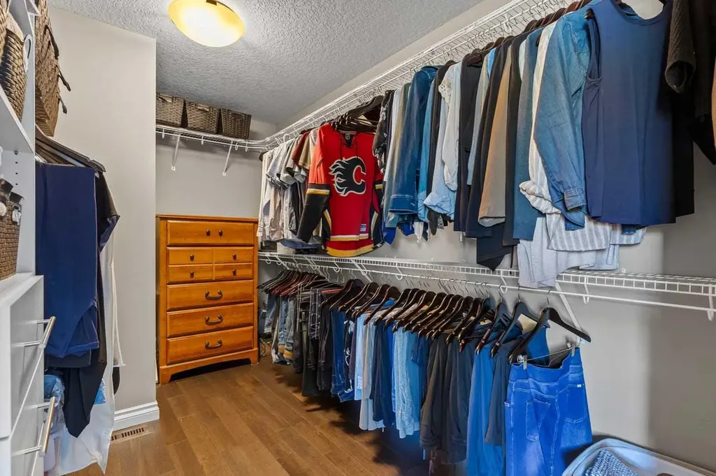 65 Sage Meadows Green NW Calgary AB T3P 0X4
