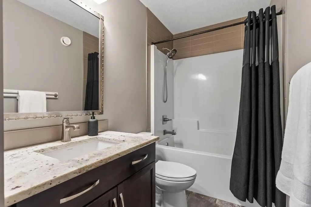 65 Sage Meadows Green NW Calgary AB T3P 0X4