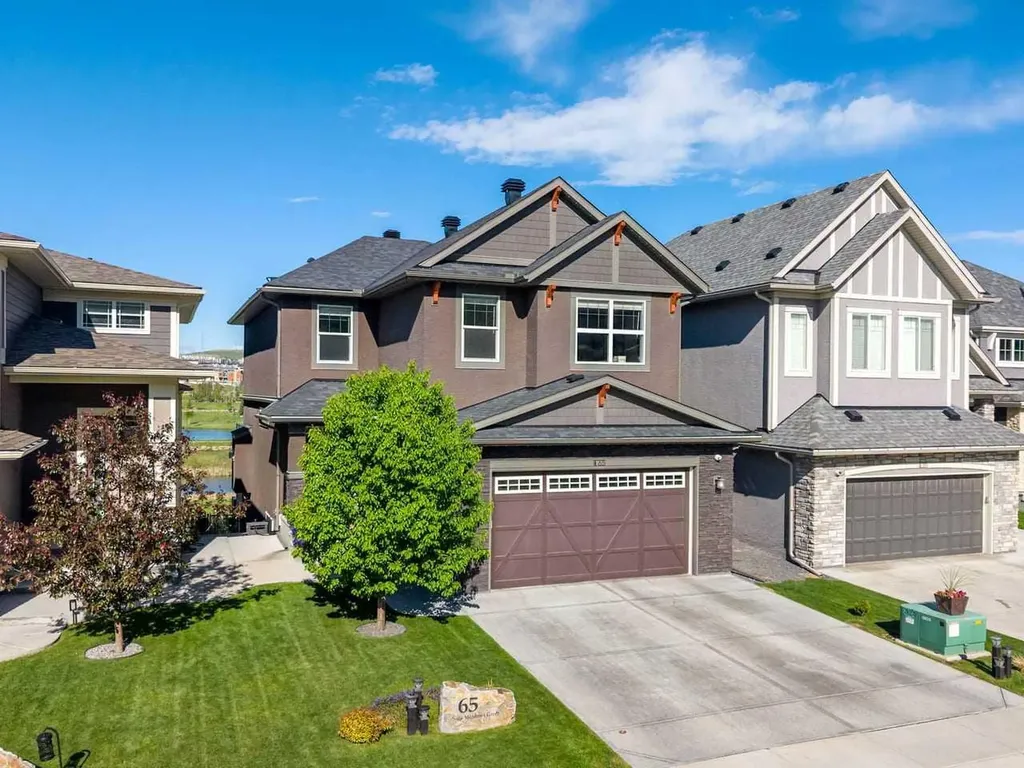 65 Sage Meadows Green NW Calgary AB T3P 0X4