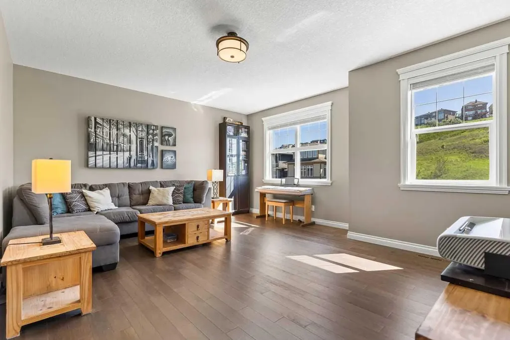 65 Sage Meadows Green NW Calgary AB T3P 0X4