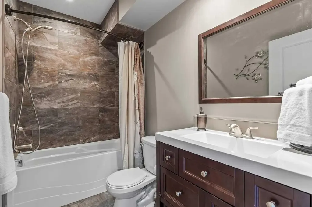 65 Sage Meadows Green NW Calgary AB T3P 0X4