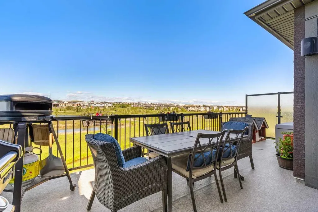 65 Sage Meadows Green NW Calgary AB T3P 0X4