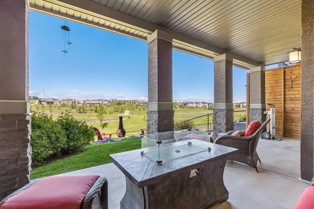 65 Sage Meadows Green NW Calgary AB T3P 0X4
