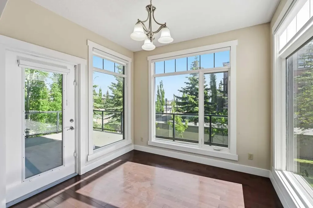 5 Aspen Meadows Park SW Calgary AB T3H 5Z7