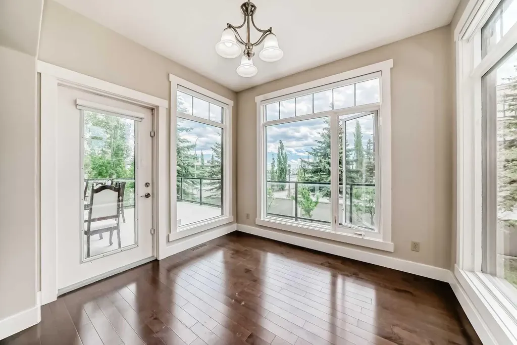 5 Aspen Meadows Park SW Calgary AB T3H 5Z7