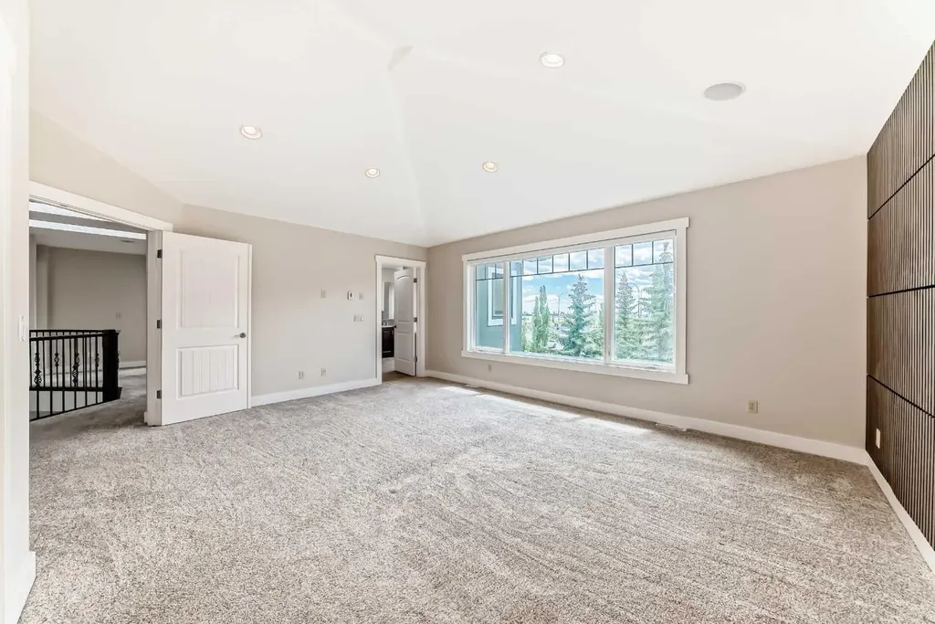 5 Aspen Meadows Park SW Calgary AB T3H 5Z7