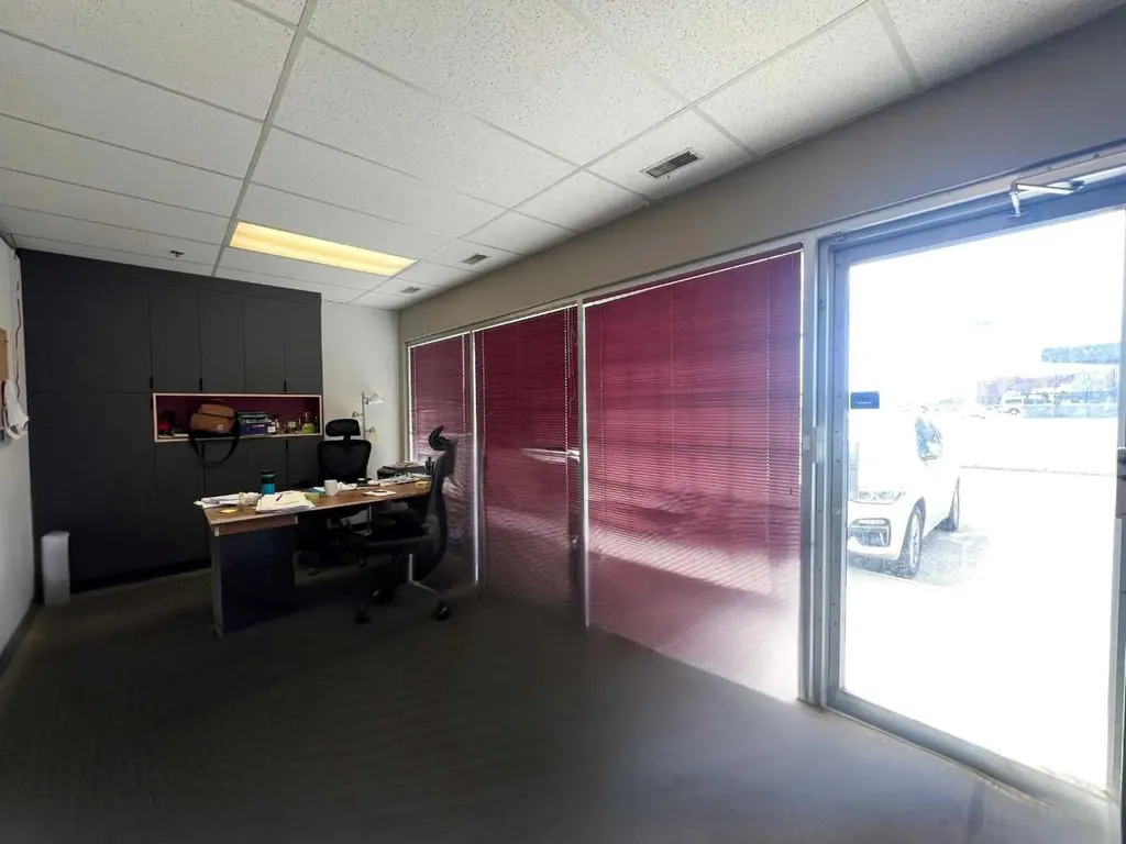 2820 Centre Avenue NE Calgary AB T2A 7P5