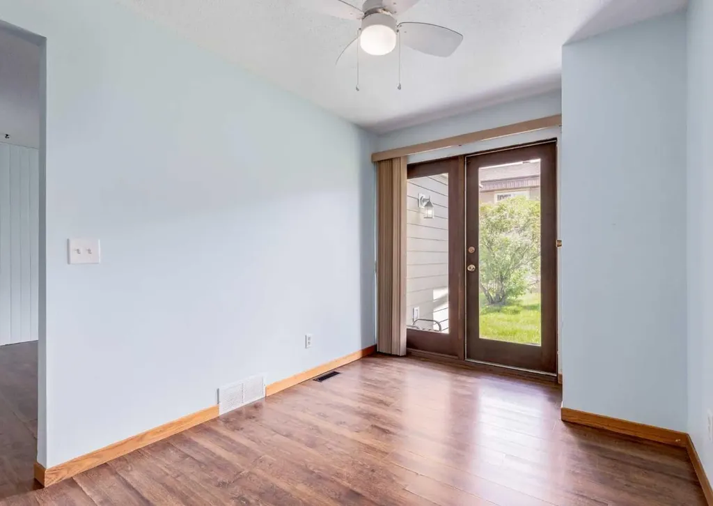 4550 47 Street SW Calgary AB T3E 6W5