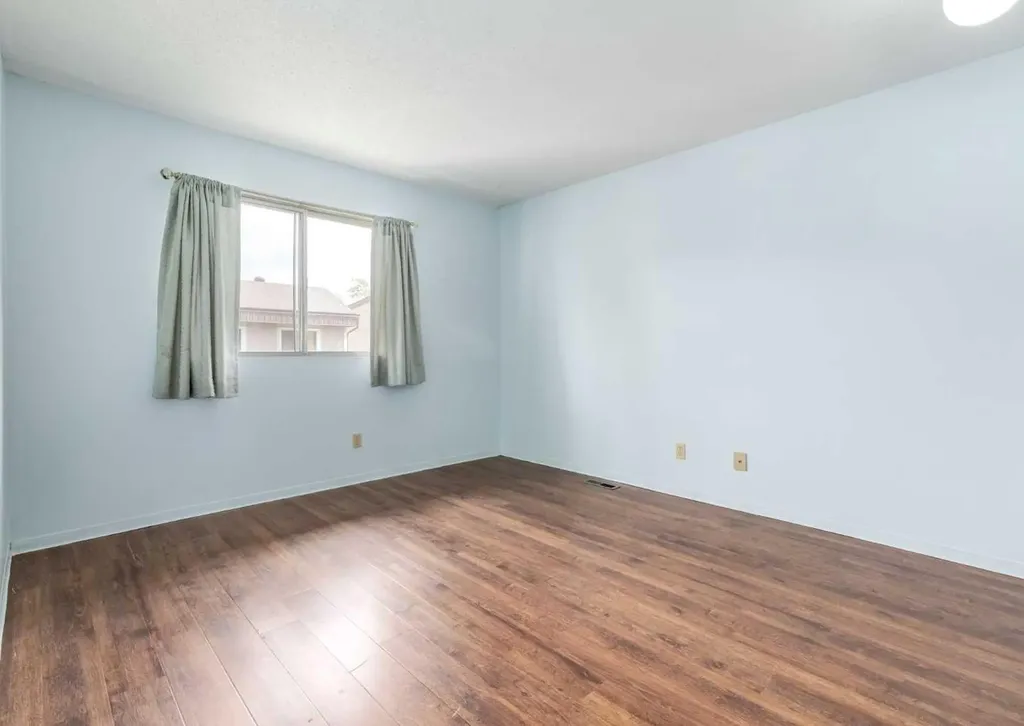 4550 47 Street SW Calgary AB T3E 6W5