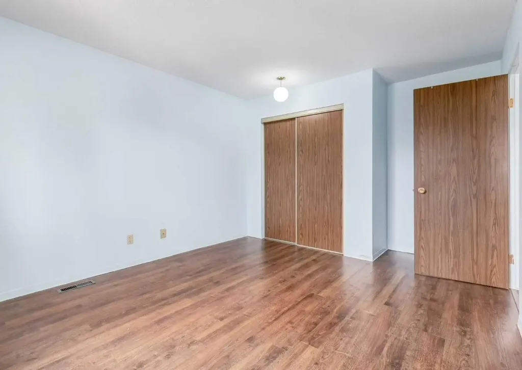 4550 47 Street SW Calgary AB T3E 6W5