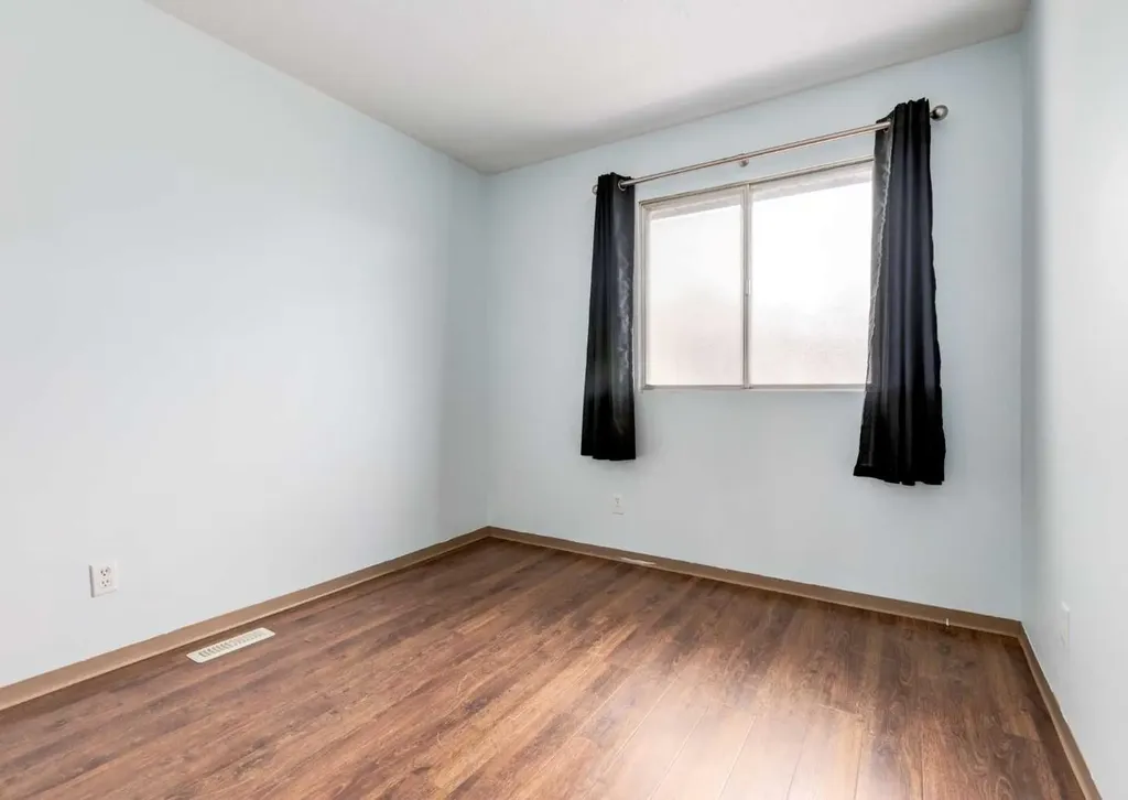 4550 47 Street SW Calgary AB T3E 6W5