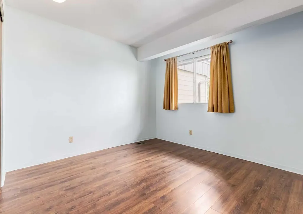 4550 47 Street SW Calgary AB T3E 6W5