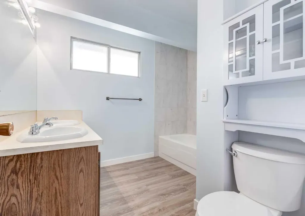 4550 47 Street SW Calgary AB T3E 6W5