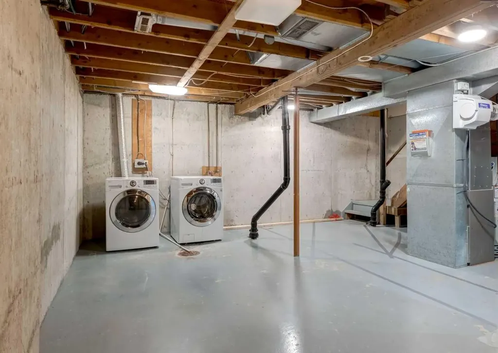 4550 47 Street SW Calgary AB T3E 6W5