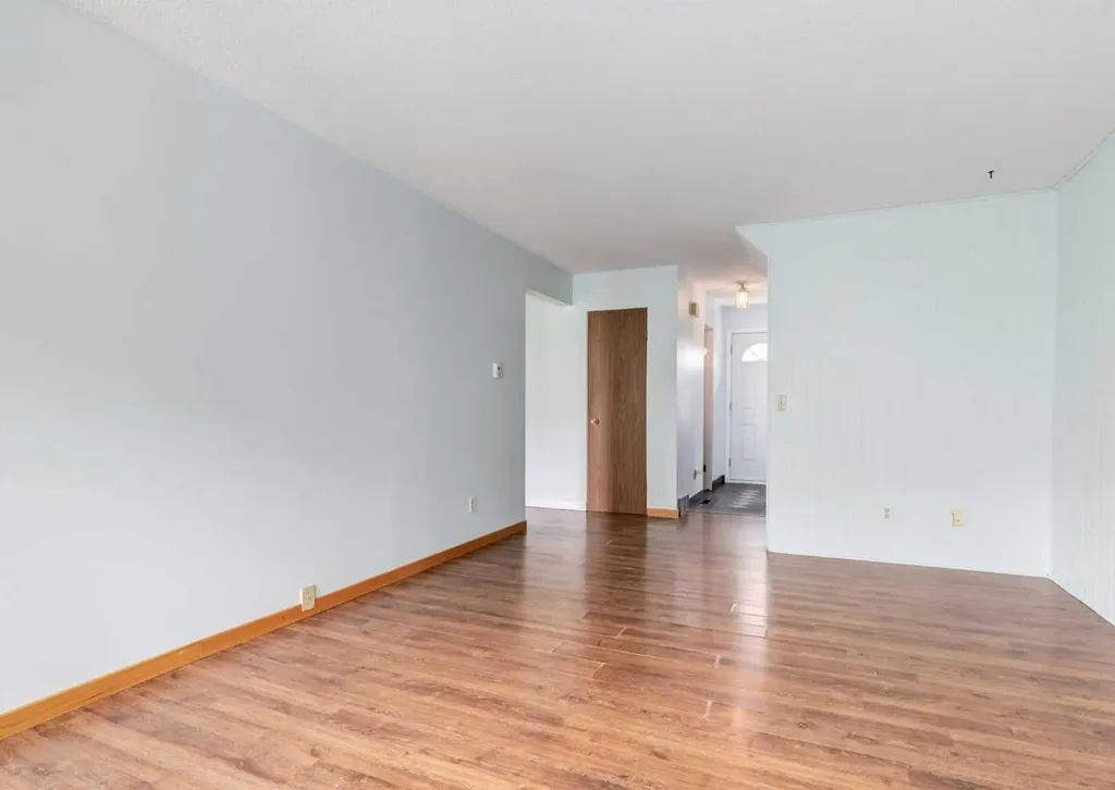 4550 47 Street SW Calgary AB T3E 6W5