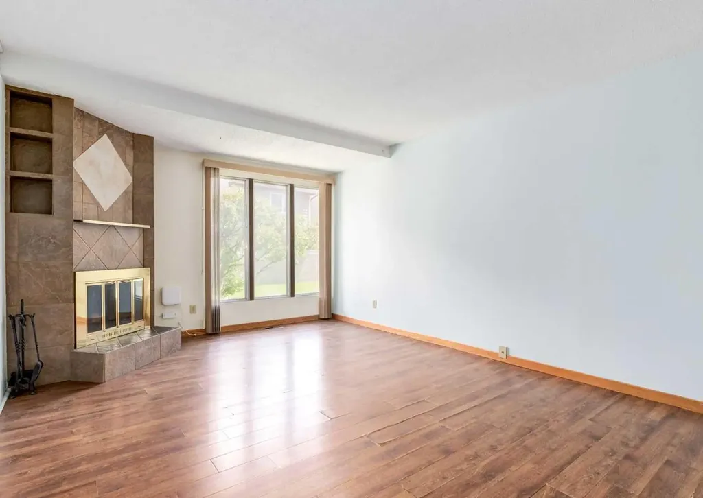 4550 47 Street SW Calgary AB T3E 6W5