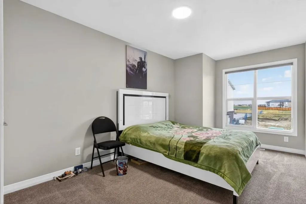 23 Red Sky Manor Calgary AB T3N1N3