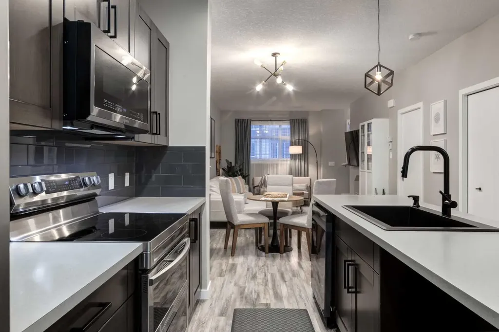 92 Copperstone Common SE Calgary AB T2A5E4