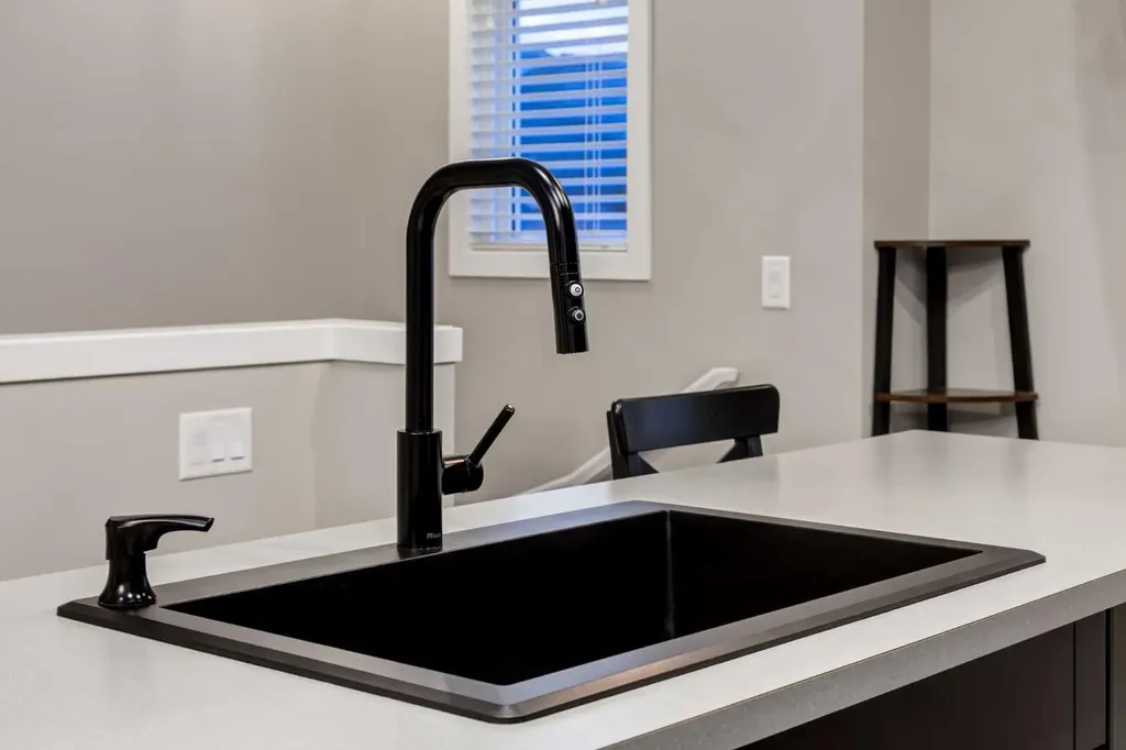 92 Copperstone Common SE Calgary AB T2A5E4