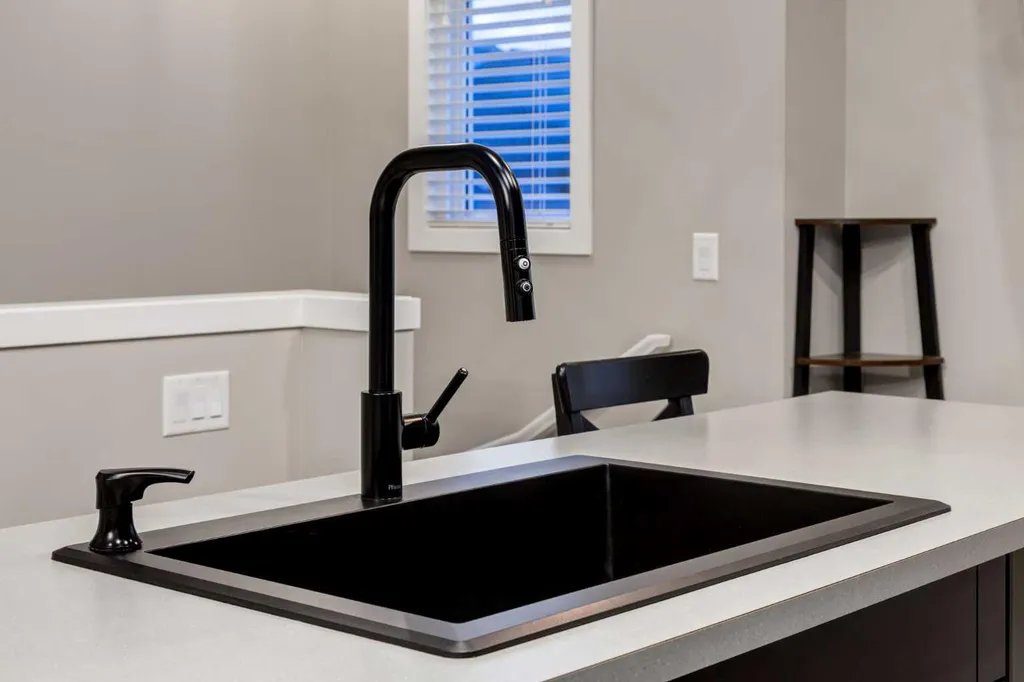 92 Copperstone Common SE Calgary AB T2A5E4