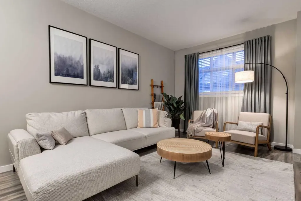 92 Copperstone Common SE Calgary AB T2A5E4