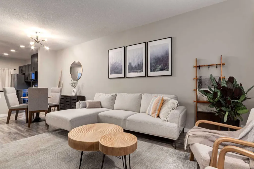 92 Copperstone Common SE Calgary AB T2A5E4