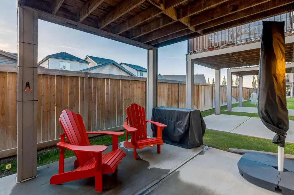92 Copperstone Common SE Calgary AB T2A5E4
