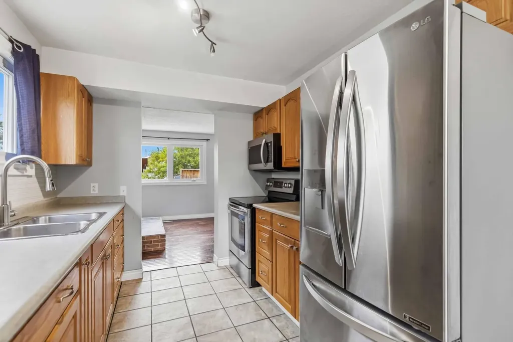 114 A Windsor Drive Fort Mcmurray AB T9H 4R2