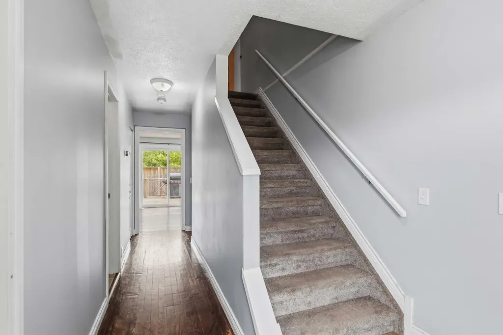 114 A Windsor Drive Fort Mcmurray AB T9H 4R2